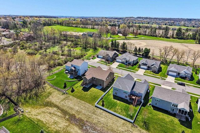 9516 Lost Pine Trail, Verona, WI 53593