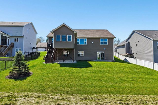 9516 Lost Pine Trail, Verona, WI 53593