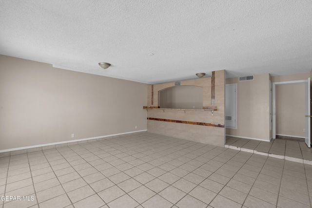 5917 CHIPPENDALE Avenue, El Paso, TX 79934