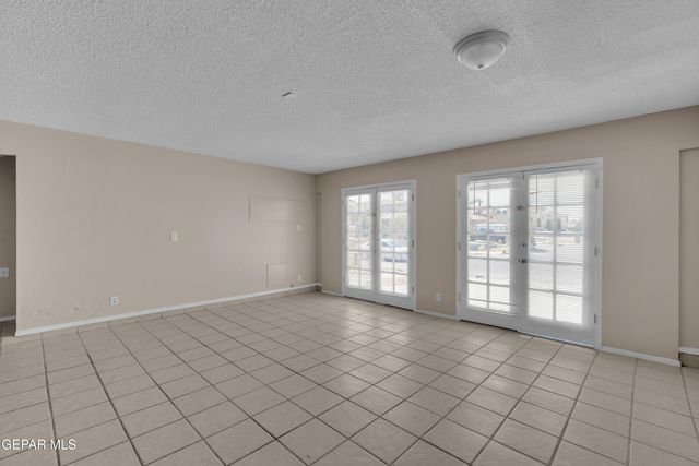 5917 CHIPPENDALE Avenue, El Paso, TX 79934