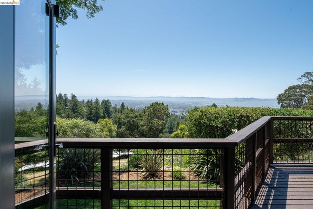 1126 Keeler Ave, Berkeley, CA 94708