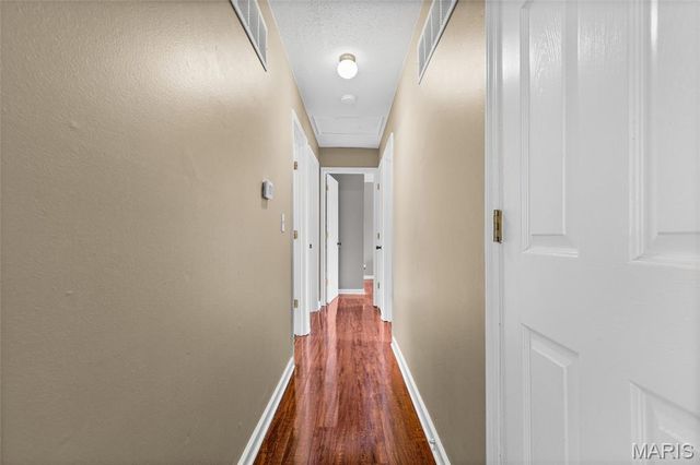 2905 Misty Circle, Oakville, MO 63129