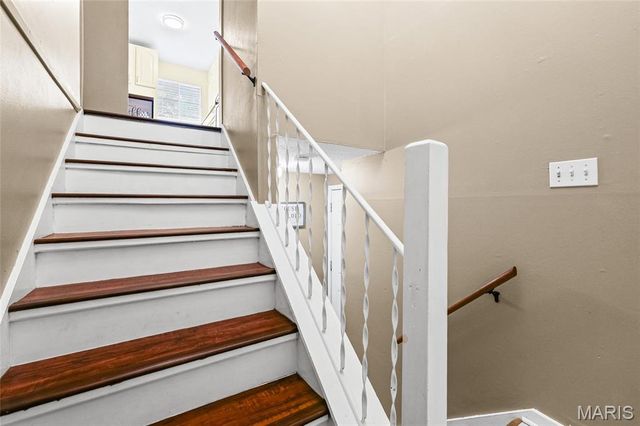 2905 Misty Circle, Oakville, MO 63129