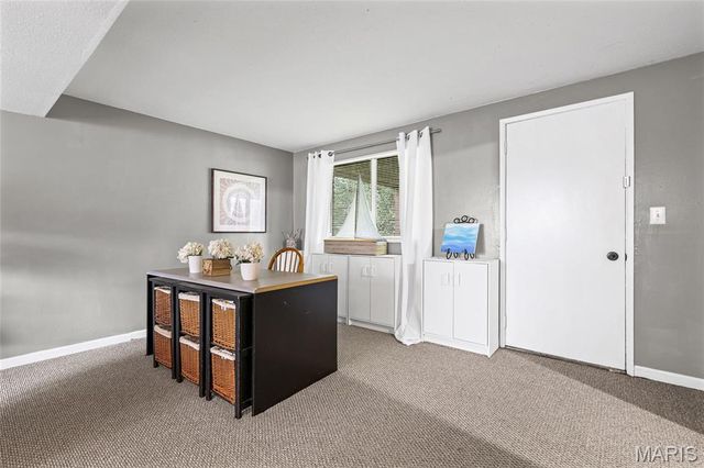 2905 Misty Circle, Oakville, MO 63129