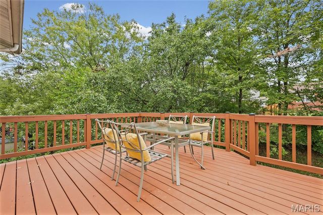 2905 Misty Circle, Oakville, MO 63129