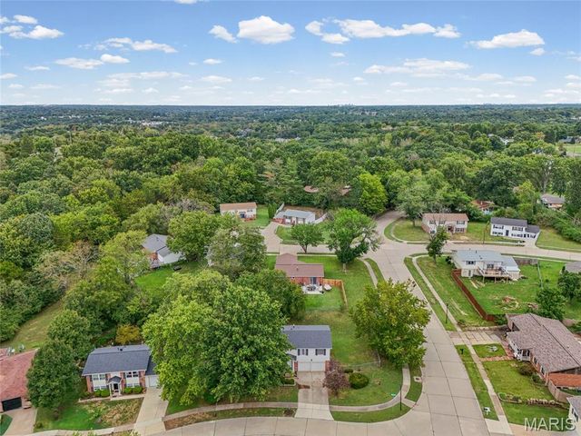 2905 Misty Circle, Oakville, MO 63129