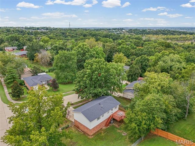 2905 Misty Circle, Oakville, MO 63129