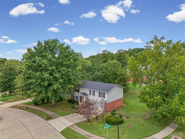 2905 Misty Circle, Oakville, MO 63129