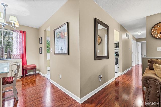 2905 Misty Circle, Oakville, MO 63129