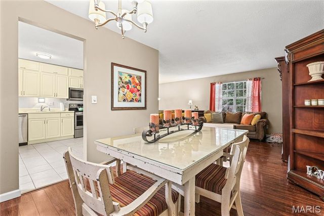 2905 Misty Circle, Oakville, MO 63129