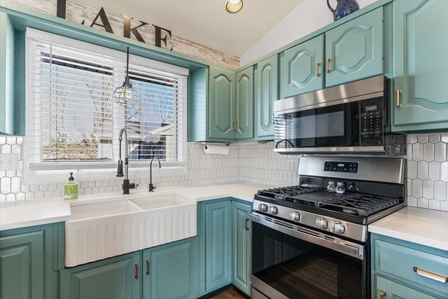 142 Sunrise Court, Loda, IL 60948