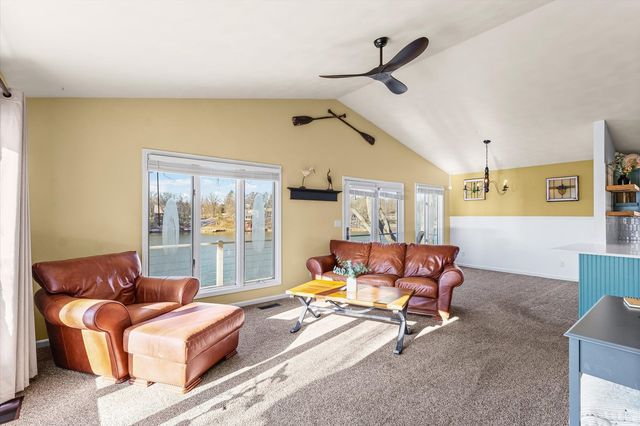 142 Sunrise Court, Loda, IL 60948