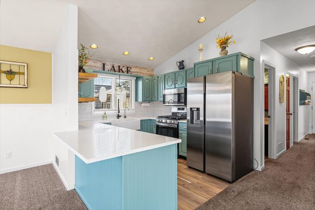 142 Sunrise Court, Loda, IL 60948