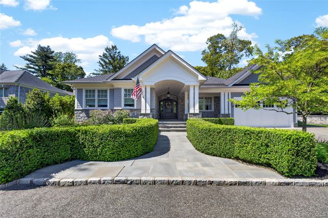 379 Frost Pond Road, Glen Head, NY 11545