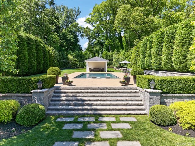 379 Frost Pond Road, Glen Head, NY 11545