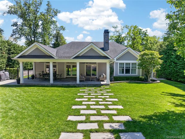379 Frost Pond Road, Glen Head, NY 11545