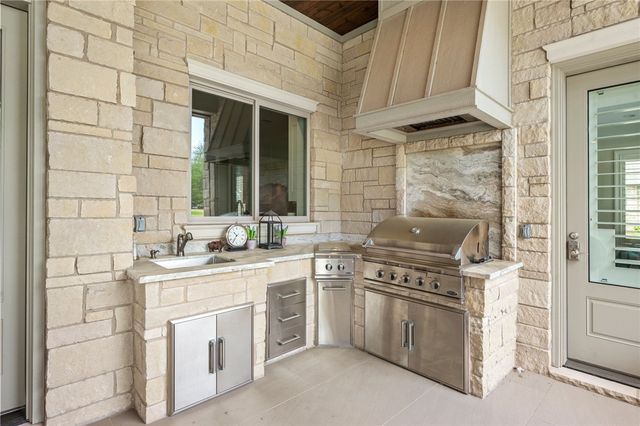 5108 Inverness Drive, Bryan, TX 77802