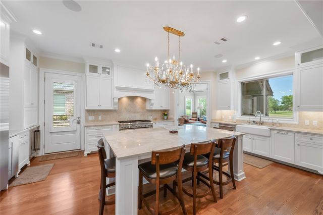 5108 Inverness Drive, Bryan, TX 77802