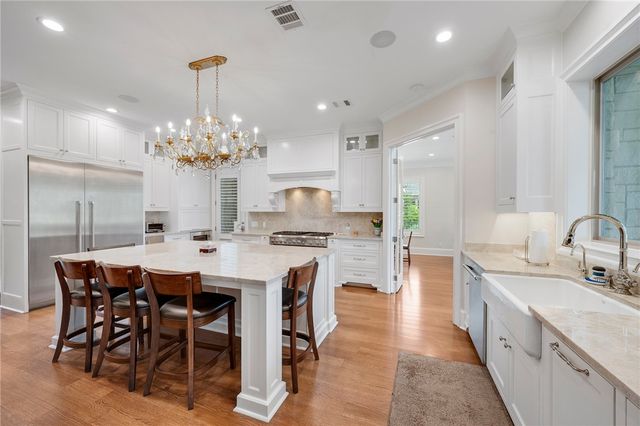 5108 Inverness Drive, Bryan, TX 77802