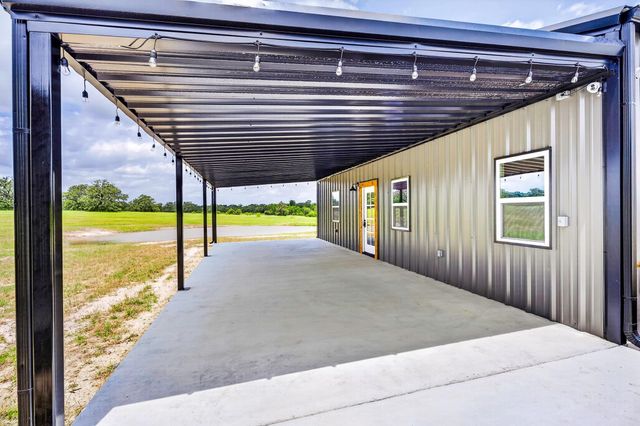 1478 Connor Landing, Madisonville, TX 77864