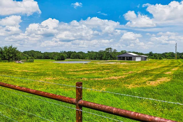 1478 Connor Landing, Madisonville, TX 77864