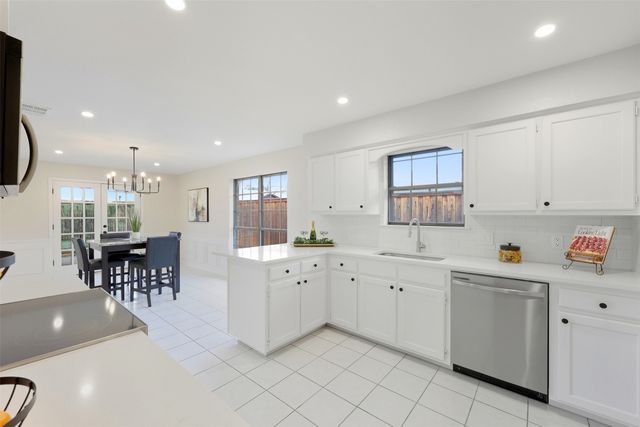 1021 Westminster Lane, Mansfield, TX 76063