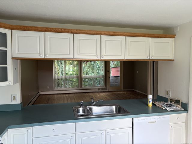 279 Centerbrook Road, Hamden, CT 06518