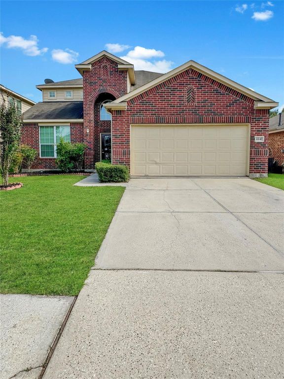 2247 Brown Oak Drive, Conroe, TX 77304