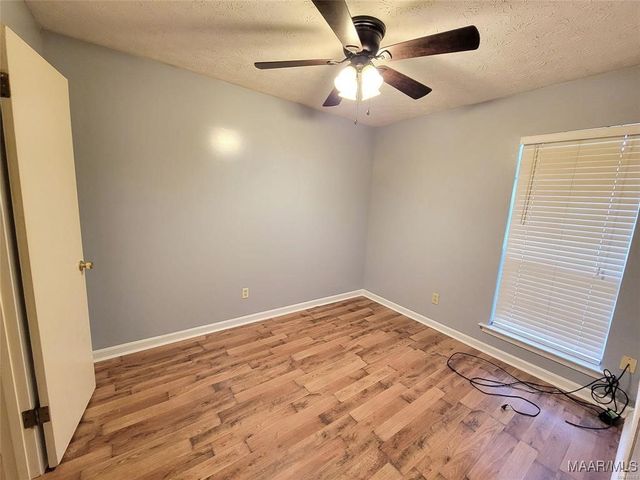 3248 Meadow Walk Lane, Montgomery, AL 36116