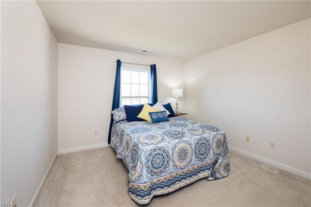 362 Bob White PW, Suffolk, VA 23435