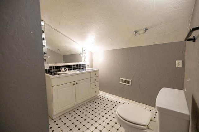 3813 NW 66th Street, Oklahoma City, OK 73116