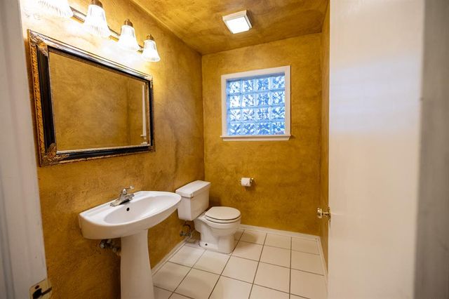 3813 NW 66th Street, Oklahoma City, OK 73116