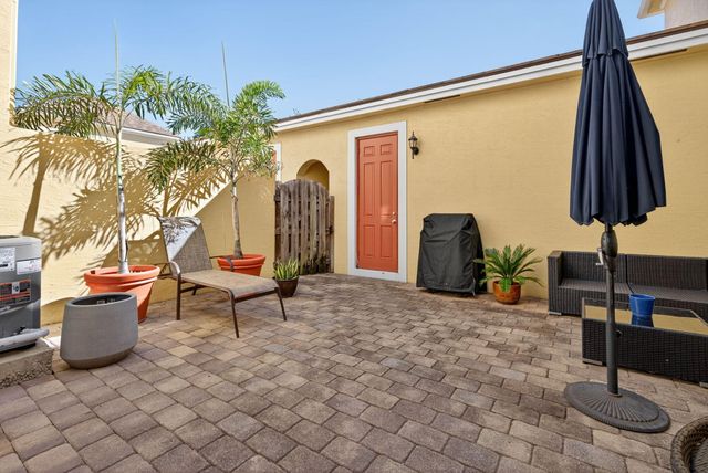 107 Ennis Lane, Jupiter, FL 33458