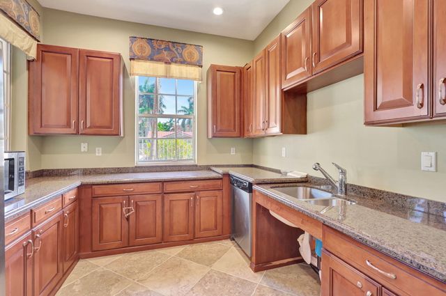 107 Ennis Lane, Jupiter, FL 33458