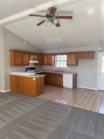 2152 A Kristy, Siloam Springs, AR 72761