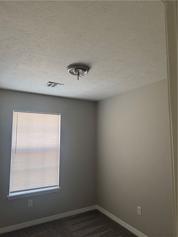 2152 A Kristy, Siloam Springs, AR 72761