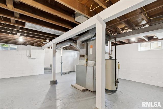 4105 11TH Street, Rock Island, IL 61201