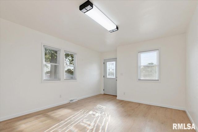 4105 11TH Street, Rock Island, IL 61201