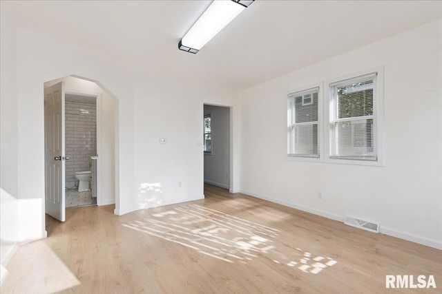 4105 11TH Street, Rock Island, IL 61201