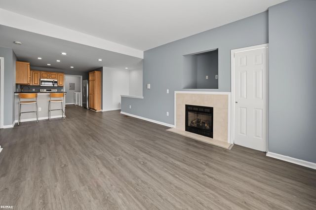 5537 Acorn Lane, Sterling Heights, MI 48314