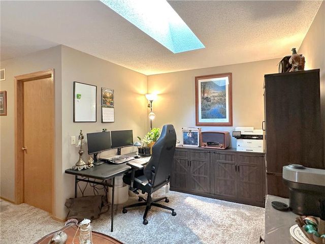 2352 Oakridge Circle, Hudson, WI 54016