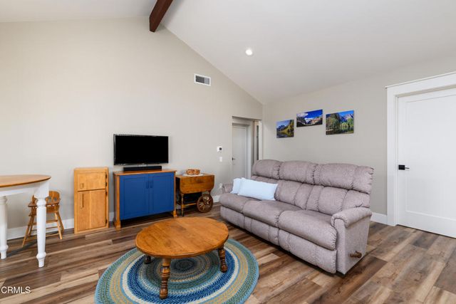 42308 Village 42, Camarillo, CA 93012