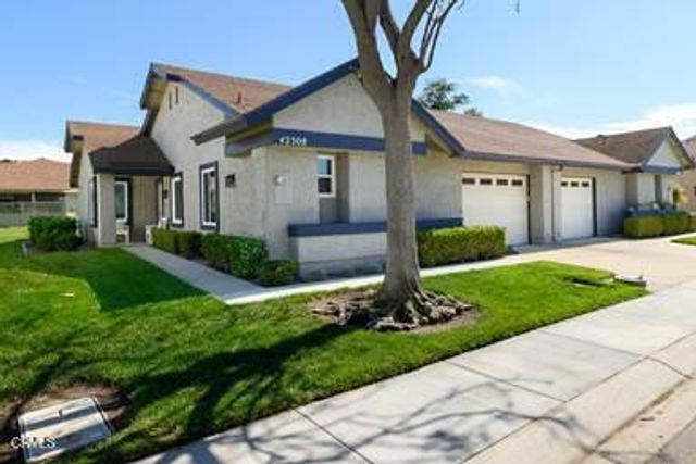 42308 Village 42, Camarillo, CA 93012