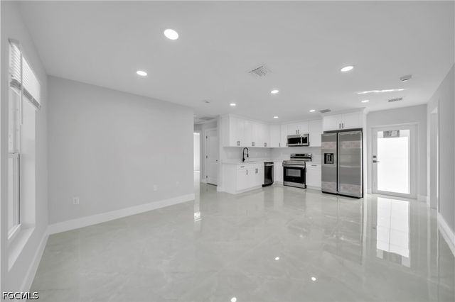 4604 Queen AVE N, Lehigh Acres, FL 33971