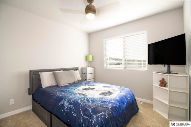 21212 Madison Street, Elkhorn, NE 68022