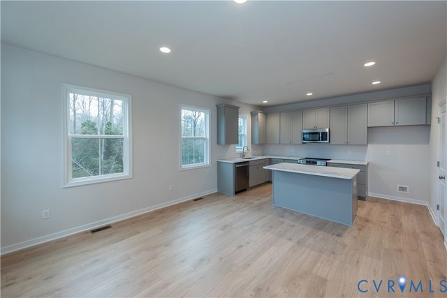 8451 Villetta Pointe Ln, Mechanicsville, VA 23116