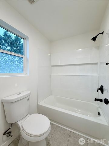 8524 198th Street E, Spanaway, WA 98387