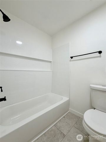 8524 198th Street E, Spanaway, WA 98387