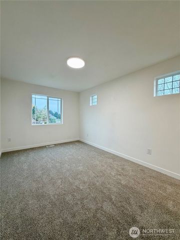 8524 198th Street E, Spanaway, WA 98387