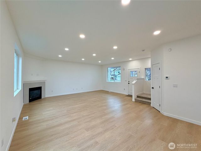 8524 198th Street E, Spanaway, WA 98387